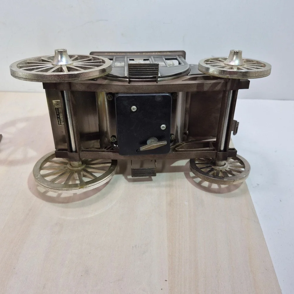 Fred Roberts Co music box